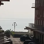Mini suite fronte mare piazza Mazzini