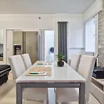 Apartment Mini Fronte Mare Piazza Mazzini